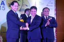 BCA Terima Penghargaan Anugerah Perbankan Indonesia 2015
