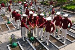 Peringatan Hari Pahlawan di TMP Giri Tunggal