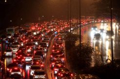 Sampai Kapan Bermacet-Macetan?