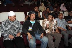 Presiden PKS Hadiri Nonton Bareng Teater Kanvas