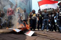 Aksi Tuntut Nasionaliasi Freeport