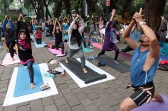 A Fair Shot: Yoga Peduli Pneumonia