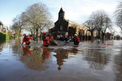 Badai Desmond, Inggris Dilanda Banjir