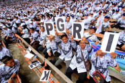 Ribuan Guru Hadiri HUT ke-70 PGRI