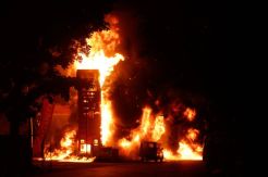 SPBU Depan RS Haji Terbakar Hebat
