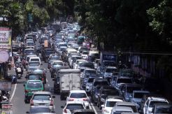Jalan Menuju Lembang Macet Total