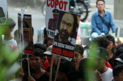 Aktivis Desak KPK Periksa Surya Paloh