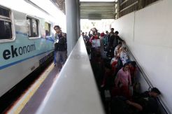 Arus Balik di Stasiun Pasar Senen