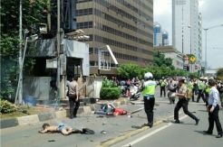 Korban Berjatuhan di Kawasan Sarinah Thamrin