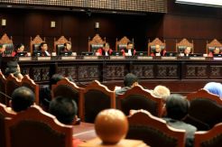 MK Putus 40 Perkara Perselisihan Hasil Pemilihan Kepala Daerah 2015