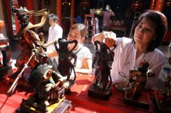 Umat Tri Dharma di Manado Sambut Imlek