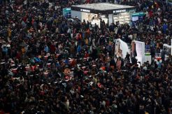 Jelang Imlek, Ribuan Warga China Mulai Mudik