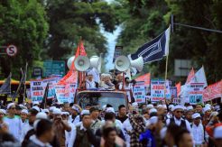 Aksi Bela Ulama di Gedung Sate