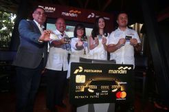 Bank Mandiri dan Pertamina Bersinergi Luncurkan Kartu Kredit BBM