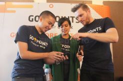 Go-Jek Berikan Reward Tiket Nonton Cold Play