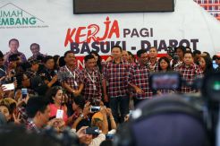 Ahok-Djarot Rayakan Kemenangan Sementara di Posko Rumah Lembang