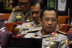 Komisi III DPR Raker dengan Kapolri