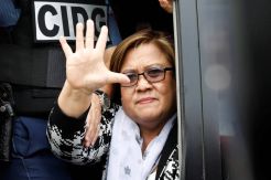 Dituduh Terlibat Narkoba, Senator Pengkritik Duterte Ditangkap