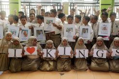 Siswa SD Muhammadiyah 4 Surabaya Tulis Surat untuk Raja Salman