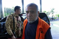 KPK Periksa Mantan Hakim Konstitusi Patrialis Akbar