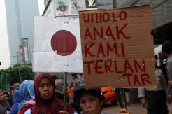 Demo di Depan Kedubes Jepang, Buruh PT Jaba Garmindo Tuntut Pembayaran Upah
