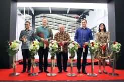 Mercedes Benz Resmikan Fasilitas Body dan Paint Centre
