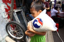 Kartini Perindo Gelar Bazar Murah di Cilincing
