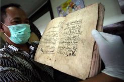 Naskah Arab Pegon Kuno dari Cirebon Jadi Koleksi Baru Museum Sri Baduga