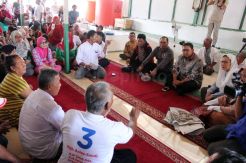 Warga Kampung Aquarium Gelar Syukuran Kemenangan Anies-Sandi
