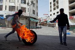 Ribuan Tahanan Palestina Mogok Makan di Penjara Israel