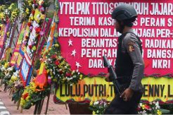 Kapolri Dapat Kiriman Bunga
