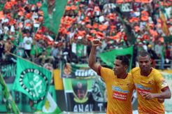 Sriwijaya FC Tundukkan Barito Putra 3-2