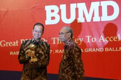 Bank Bjb Raih Penghargaan Top BUMD 2017