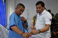 Duterte Ajak Separatis dan Pemberontak Hadapi Militan Maute