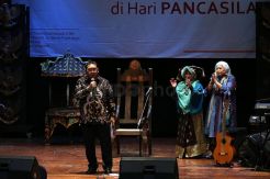 Tokoh dan Budayawan Ikuti Tadarus Puisi Ramadan
