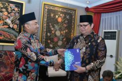 Peluncuran Buku Riset Indonesia Industry Updates 1st Quarter 2017