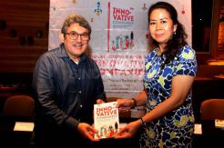 Keramik Centro Berbagi Pengalaman dalam Buku Innovative Companies