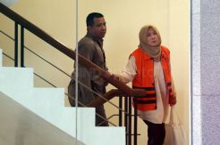 KPK Periksa Kepala Dinas Peternakan Provinsi Jawa Timur Rohayati