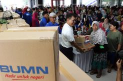 Pertamina Bagikan Paket Ramadan di Jakarta Utara