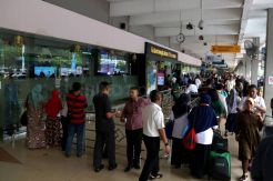 Arus Mudik di Bandara Halim Perdana Kusuma Belum Tampak