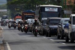 Jalur Selatan Padat di Limbangan