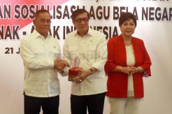 Titik Puspa Kampanyekan Bela Negara