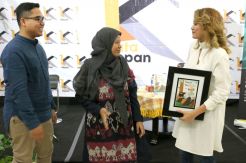 Peluncuran Buku Bahagia itu Mudah dan Ilmiah
