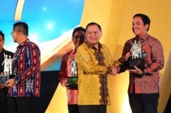 Go-Jek Raih Penghargaan Bank Indonesia