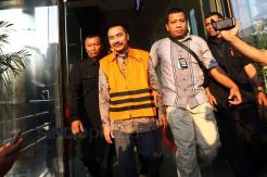 KPK Resmi Menahan Direktur PSDH Perhutani Heru Siswanto