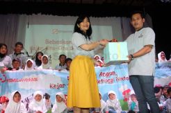 Sinarmas MSIG Life Serahkan Bantuan Kepada Yayasan Bina Anak Pertiwi