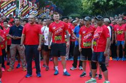 John Arne Riise Tarik Antusiasme Ribuan Peserta Reds Run