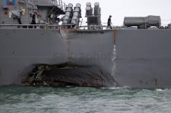 Kapal Perang AS Tabrak Tanker di Perairan Singapura