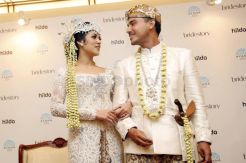 Raisa Resmi Dinikahi Hamish Daud