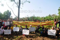 Puluhan Warga Demo Selamatkan Aset Pemkot Semarang